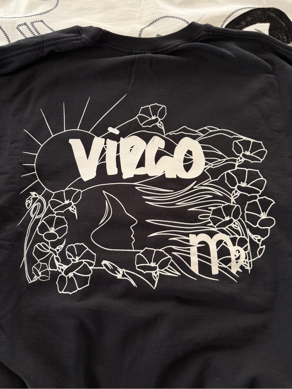 Good American Black Virgo Graphic Crewneck Size 5